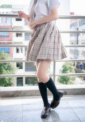 美女的尿囗免费
