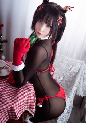 树洞里的熊先生冬眠中